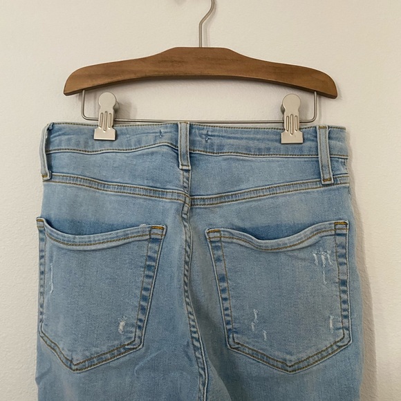 Distressed skinny jeans - Picture 3 of 4